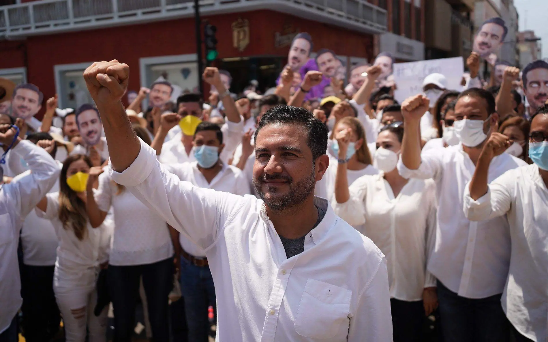 815931_Marcha Miguel Ángel Yunes Máquez-1_impreso